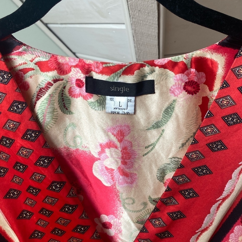 Single black floral silk long sleeve tunic top Size Large - Picture 2 of 16